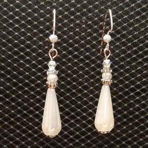 3/$20 | White faux pearl dangle earrings